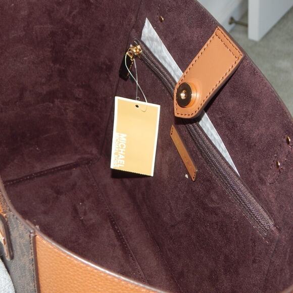 MICHAEL KORS KARLIE Monogram Center Stripes Studs Brown Multi Large Tote Bag NWT - Picture 11 of 12